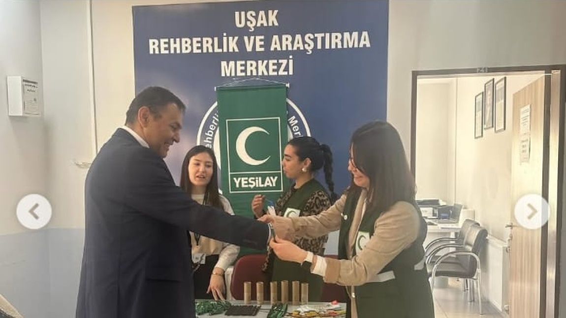 1-7 Mart Yeşilay Haftası nedeniyle Uşak Rehberlik ve Araştırma Merkezi, YEDAM iş birliğiyle etkinlikler düzenlemiştir.